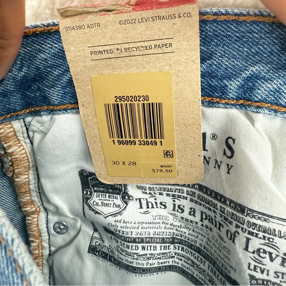 Levi's High rise Fitted Distressed Skinny Jeans Size 30 NWT - Picture 11 of 11